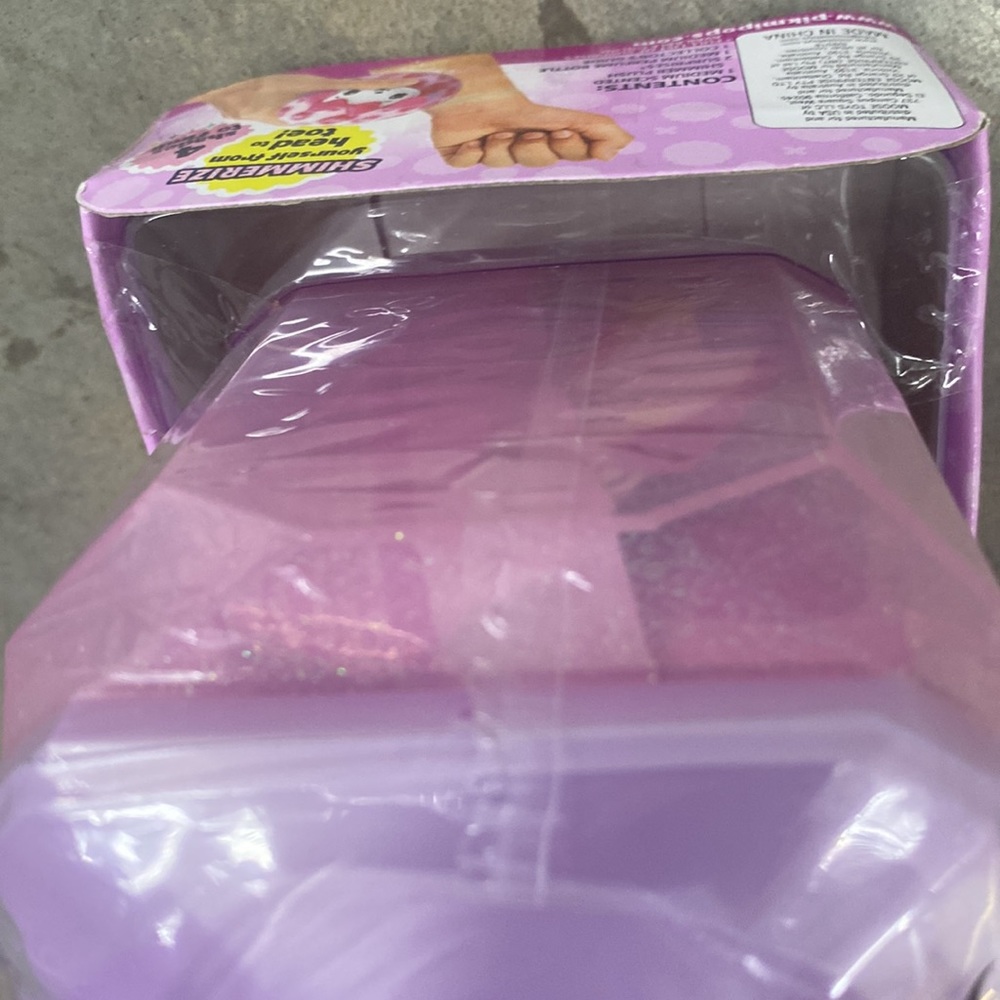 Toy - Picture 8 of 13